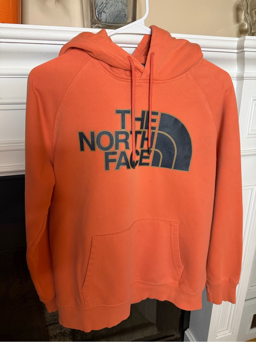 The North Face Women’s Orange Pullover Hoodie Large Graphic Logo Size M Medium